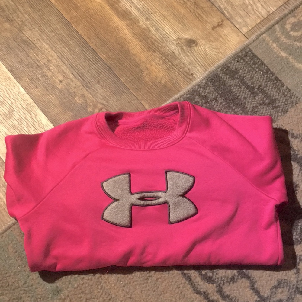 crew neck